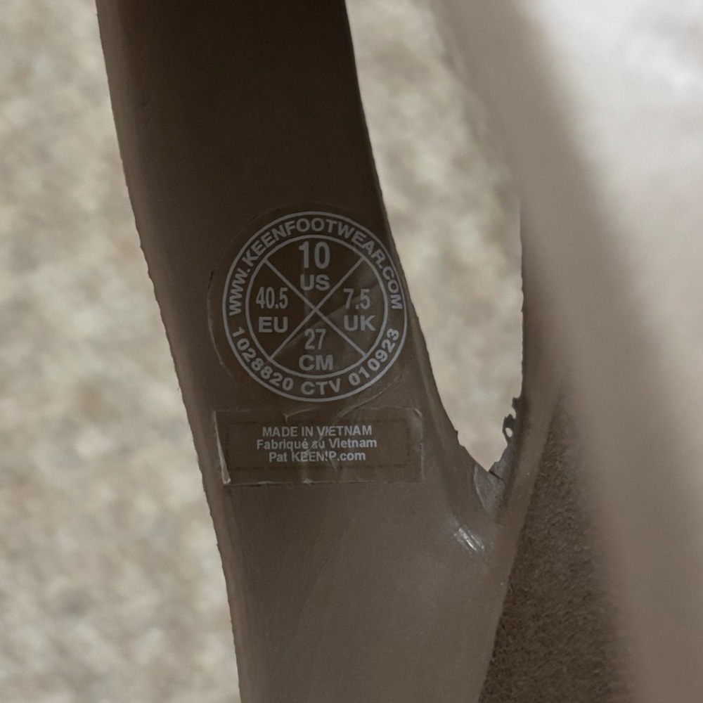 Keen Slip-On Clogs - Picture 5 of 6